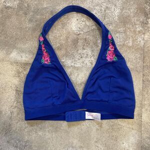 flirtitude size small triangle halter bra top with rose embroidery